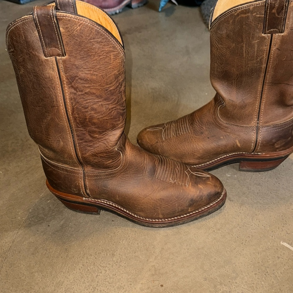 Chippewa cowboy boots
